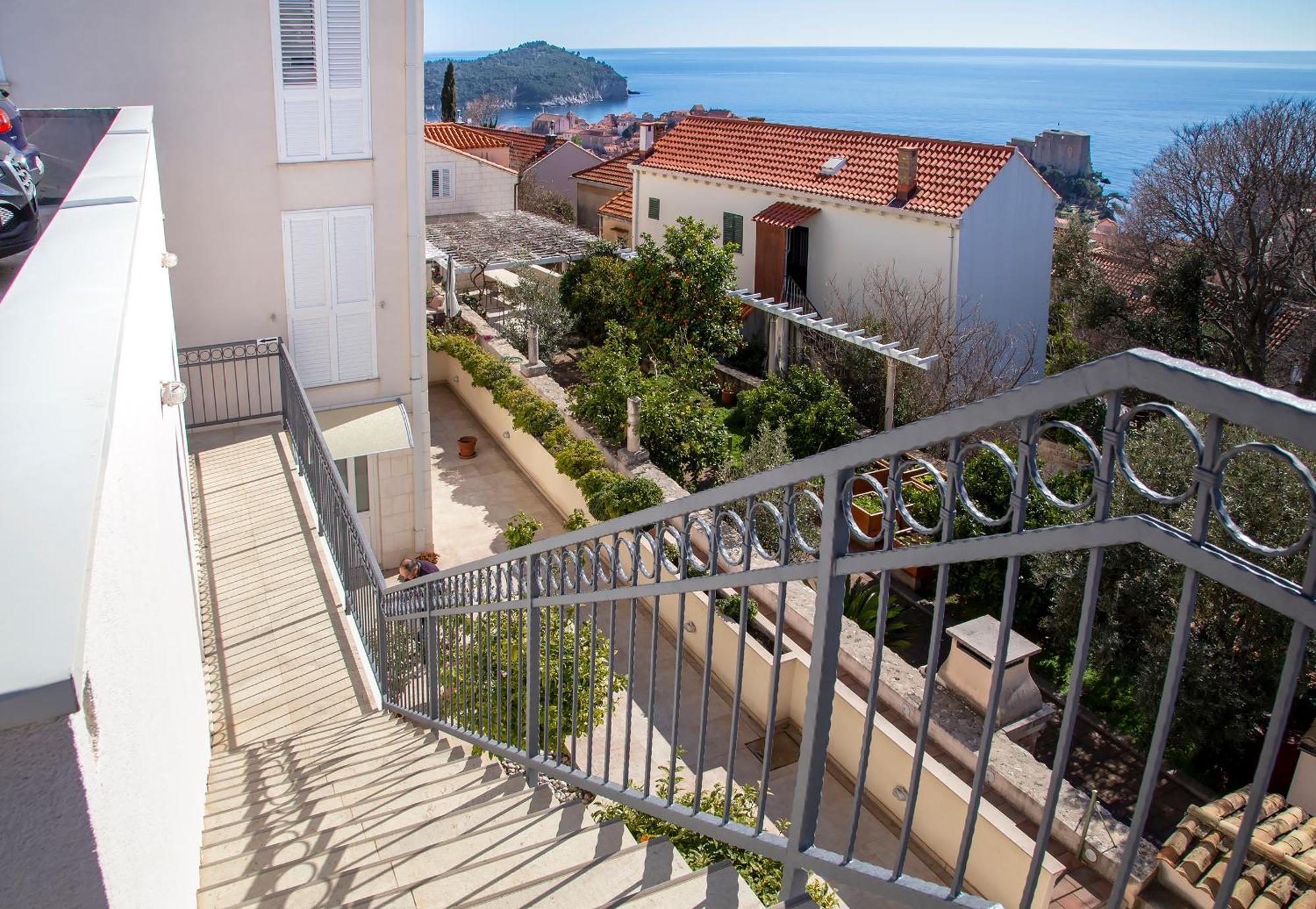 Apartment Beta With Sea View